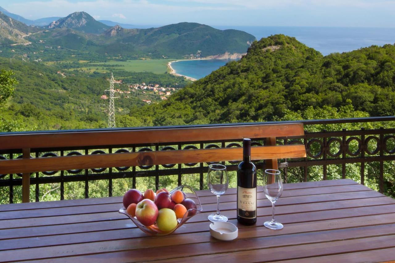 Villa Robinson Petrovac na moru Exterior foto