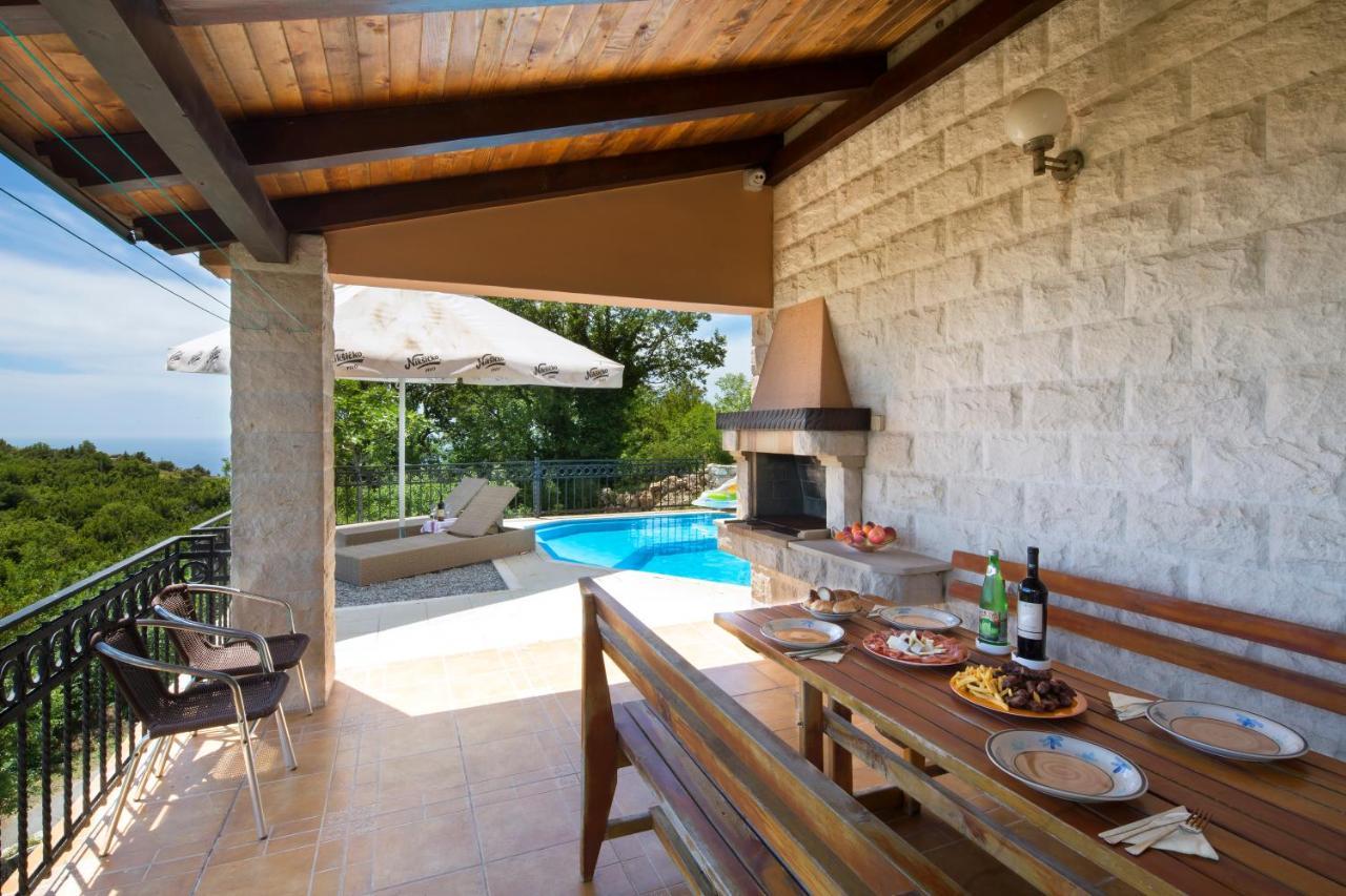 Villa Robinson Petrovac na moru Exterior foto
