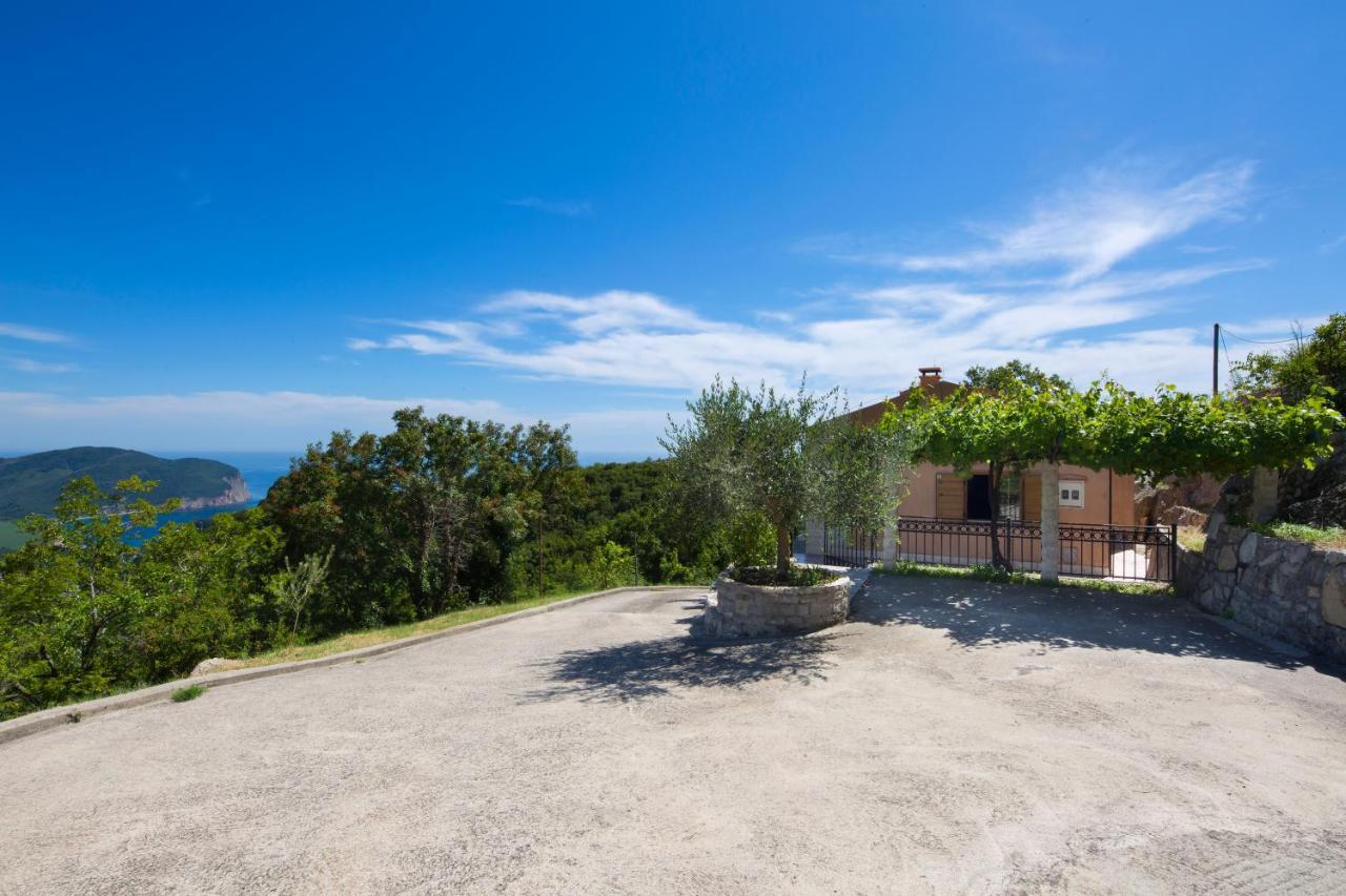 Villa Robinson Petrovac na moru Exterior foto